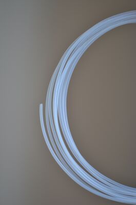 قیمت خوب چگالی ظاهری 1.26 تا 1.38 گرم بر سانتی‌متر مکعب، پلی‌تترافلوئورواتیلن ایده‌آل برای تولید واشر، شیرآلات و آب‌بندها در محیط‌های شیمیایی خشن آنلاین