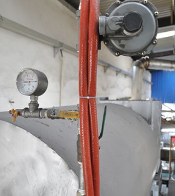 قیمت خوب استفاده متنوع از آستین فیبرگلاس سیلیکونی مقاومت خوب در برابر پیچ و خم و مقاومت در برابر سایش آنلاین