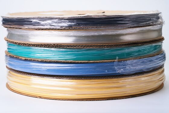 قیمت خوب استفاده وحشی لوازم جانبی کابل گرما کاهش لوله 130 ° C سیاه رنگ استاندارد سیم های الکتریکی حفاظت آستین نام مناسب برای صنعتی آنلاین