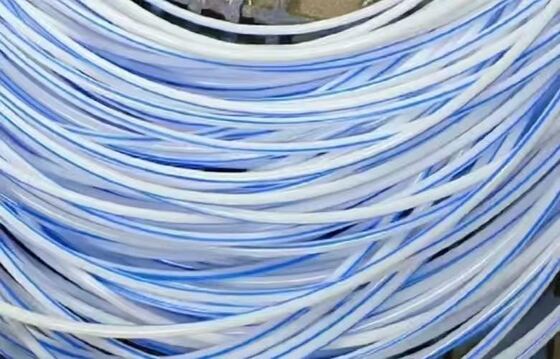 قیمت خوب لوله PTFE مقاوم در برابر حرارت بالا با مقاومت شیمیایی و خواص خود خاموش شونده برای استفاده الکترونیکی آنلاین